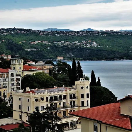 Zdenka - 100 M From The Beach * Opatija