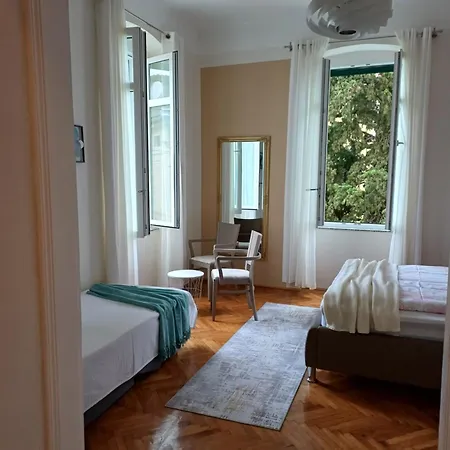 Zdenka - 100 M From The Beach Apartment Opatija
